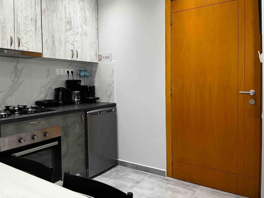 Deseo Apartments Athens Ngoại thất bức ảnh